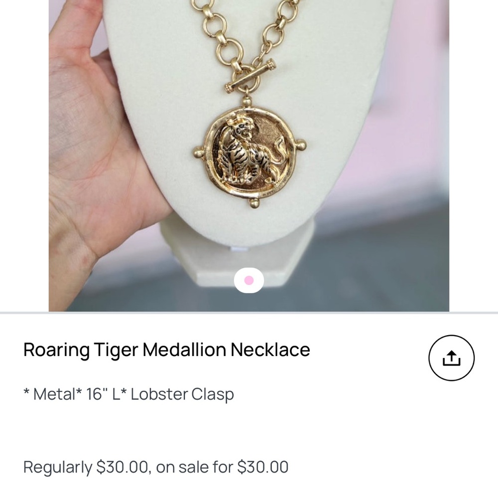Roaring Tiger Medallion Necklace - Gold